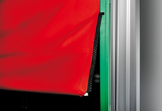 Αδιάβροχη πόρτα γρήγορου κλείστρου από PVC υψηλή ταχύτητα 35 έως 65 βαθμούς Κελσίου Κίνα Καθαρό εργαστήριο υφάσματα από PVC γρήγορη πόρτα κυλίνδρων