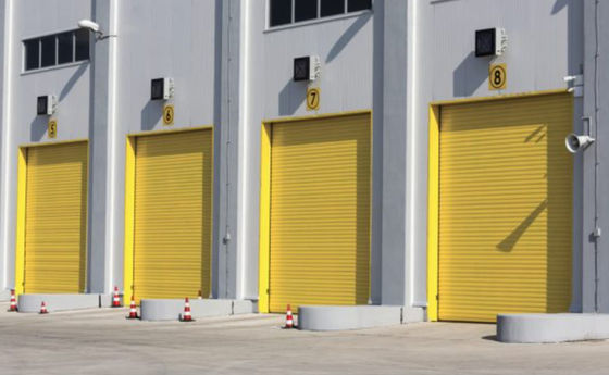 Γρήγορα κυλιόμενο κατακόλλημα Γρήγορα κυλιόμενες πόρτες ύφασμα Roll Up Wind Proof αυτόματο 5700/5100N/5m China Manufacturer