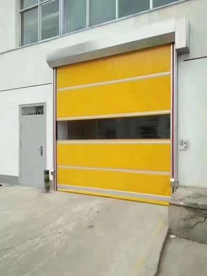 Γρήγορες αυτόματες πόρτες κυλίνδρων PVC γρήγορες που κυλούν το βιομηχανικό γρήγορο παραθυρόφυλλο 50HZ 0.75KW