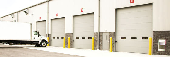 σύγχρονο σχεδιασμό τομεακή βιομηχανική 50mm~80mm πάχος μονωμένη τομεακή πόρτα γκαράζ, εμπορικές τομεακές πόρτες