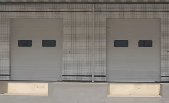 Λευκή πολυουρεθάνιο αφρό μονωμένες διατομικές πόρτες με κατώτατο όριο από αλουμίνιο χονδρική καλή τιμή αυτόματη
