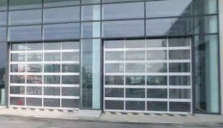 Υδροστεγή 3ης κατηγορίας Σύγχρονο σχεδιασμό Ηχομόνωση Αλουμινίου Συνθετικού Γυαλιού Τοπική πόρτα γκαράζ