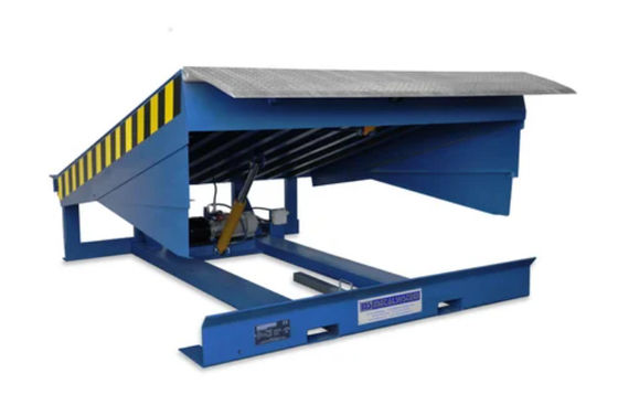 Εργοστάσιο Αυτοματοποιημένο Dock Plate Dock Door Levelers 25000-40000LBS Ασφαλής σχεδιασμός προσαρμοσμένο