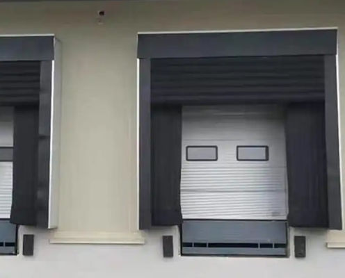 Βιομηχανικό μαλακό πλευρικό μηχανικό ανθεκτικό ύφασμα PVC προσαρμοσμένο χρώμα ρυθμιζόμενο σύστημα φόρτωσης Καταφύγιο πόρτας αποβάθρας για φορτηγά