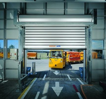 Προσαρμοσμένη μονωμένη βιομηχανική ρολό υψηλής ποιότητας εξωτερική αλουμινίου διαφανής υψηλής ταχύτητας σπειροειδής πόρτα σύστημα ασφαλείας αισθητήρα φωτοηλεκτρικού και ταχύτητα κλεισίματος 0,8 m/s για απόδοση