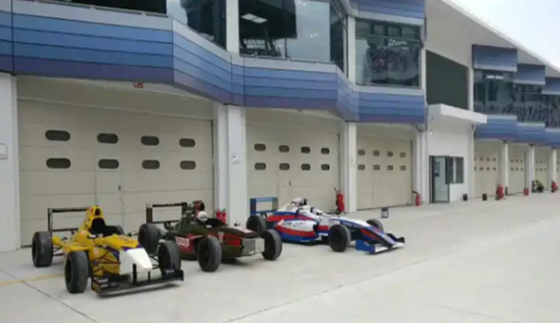 Μεγάλο Βιομηχανικό Εργαστήριο Τμήμα Επάνω Πύλη επίπεδα ή διαμορφωμένα πίνακα σχεδιασμός 50mm-80mm πάχος Απομονωμένο Τμήμα Πύλη γκαράζ