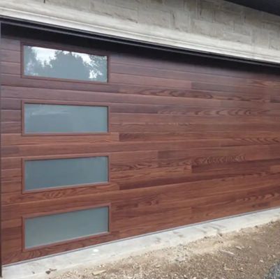 Επάνω πόρτα κατάστασης αποθήκης με μόνωση πάχους 50-80 mm και επικαλυμμένο με σκόνη φινίρισμα