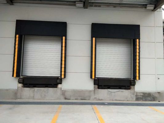 Τελειωμένη στεγανοποίηση αποβάθρας σφουγγαριού 3,0 mm για καταφύγια αποβάθρας Logistic Park Loading